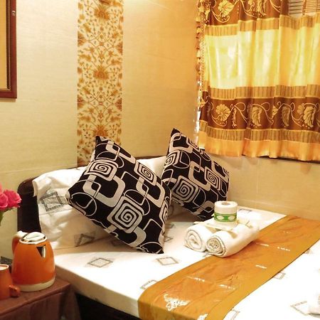 New Day Night Hostel Гонконг Экстерьер фото