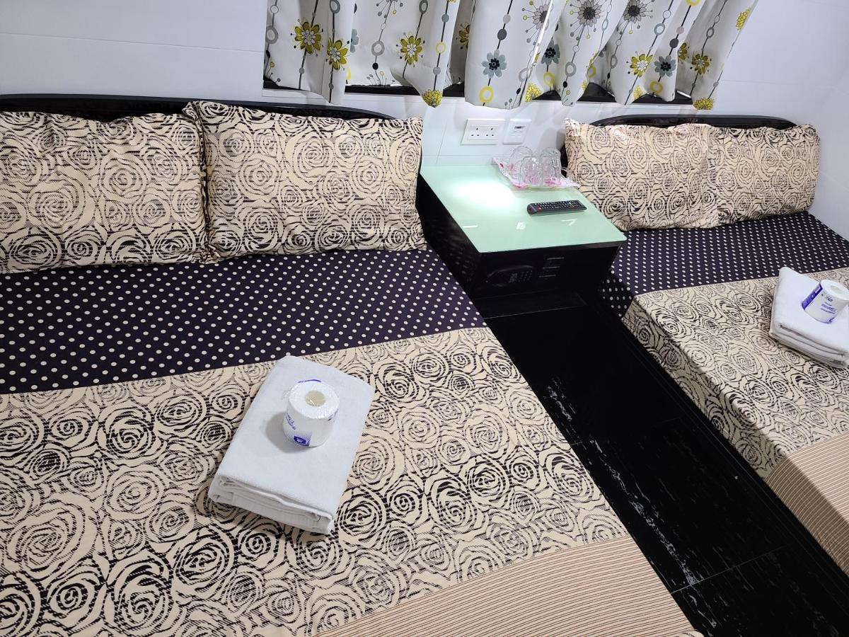 New Day Night Hostel Гонконг Экстерьер фото