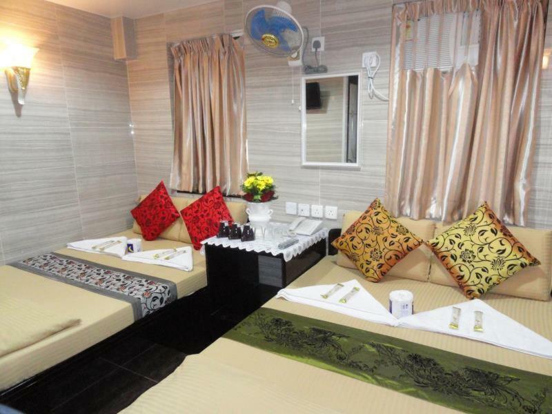 New Day Night Hostel Гонконг Экстерьер фото