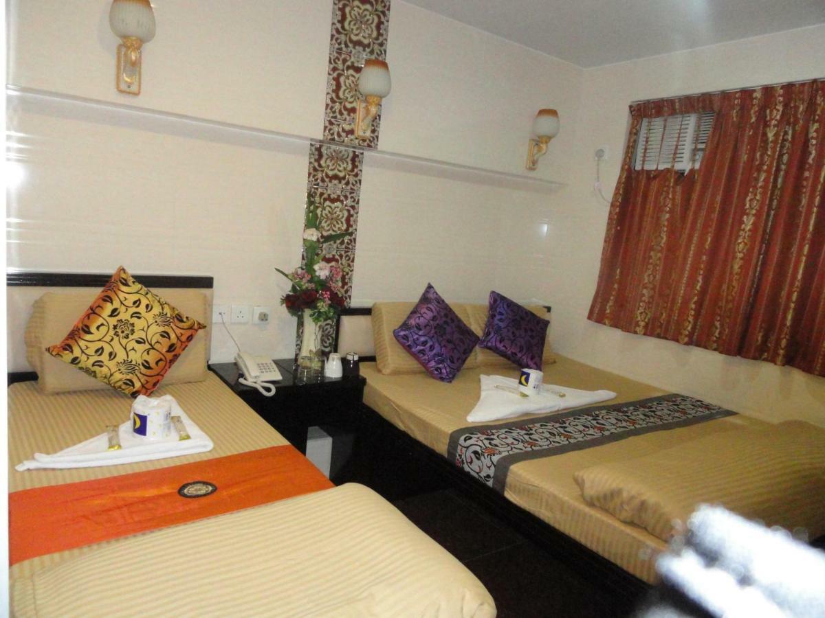 New Day Night Hostel Гонконг Экстерьер фото