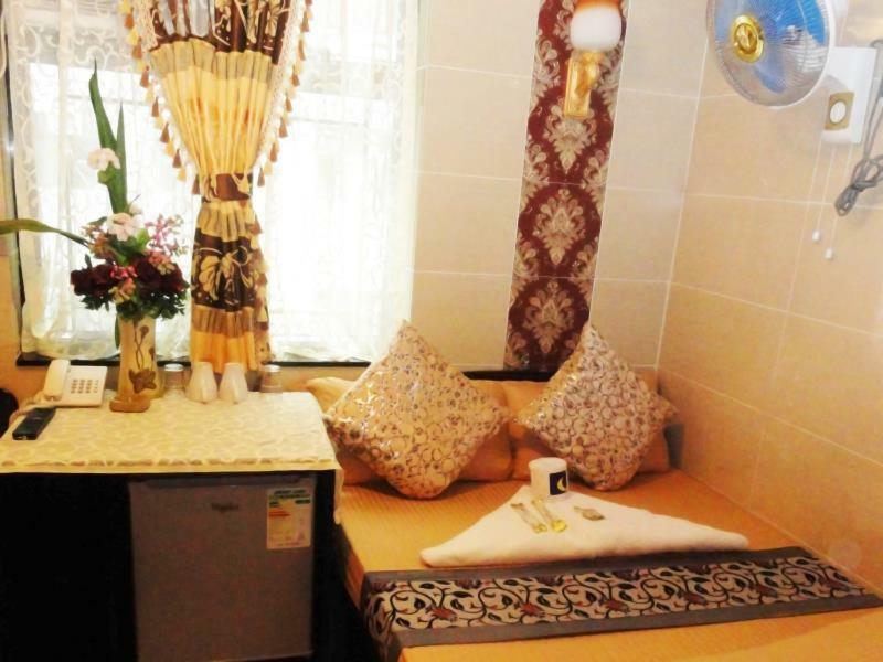 New Day Night Hostel Гонконг Экстерьер фото